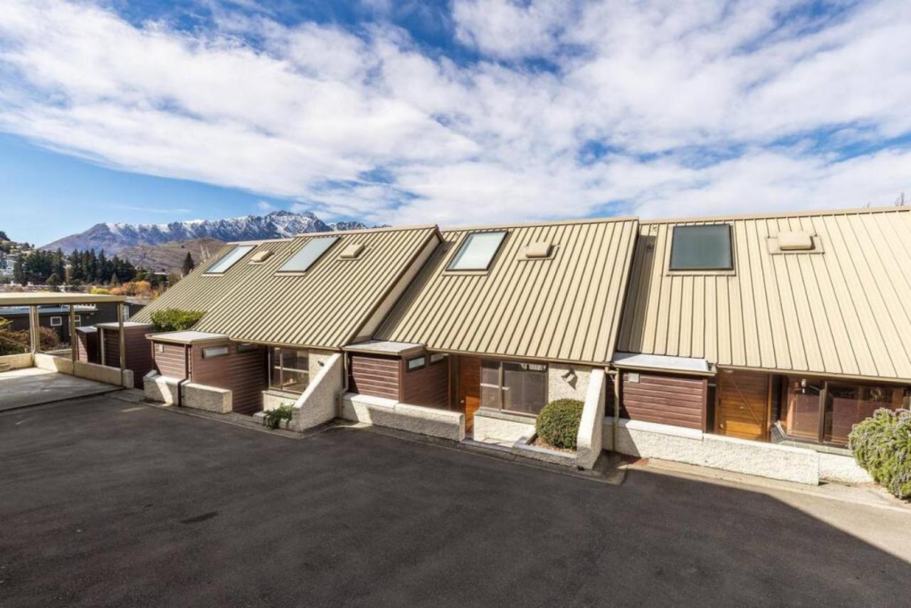 The Lodges 9 - Lake Front Views And Walk To Town Queenstown Eksteriør billede